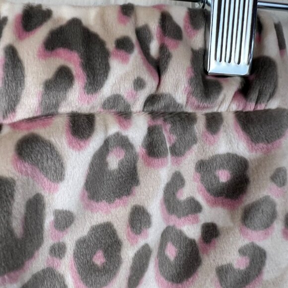 Cat & Jack Neutral Leopard Print Joggers - Picture 6 of 11